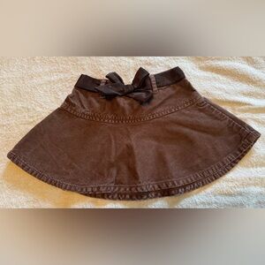 NWOT. Baby GAP Brown Skirt with elastic waist and stylish bow.